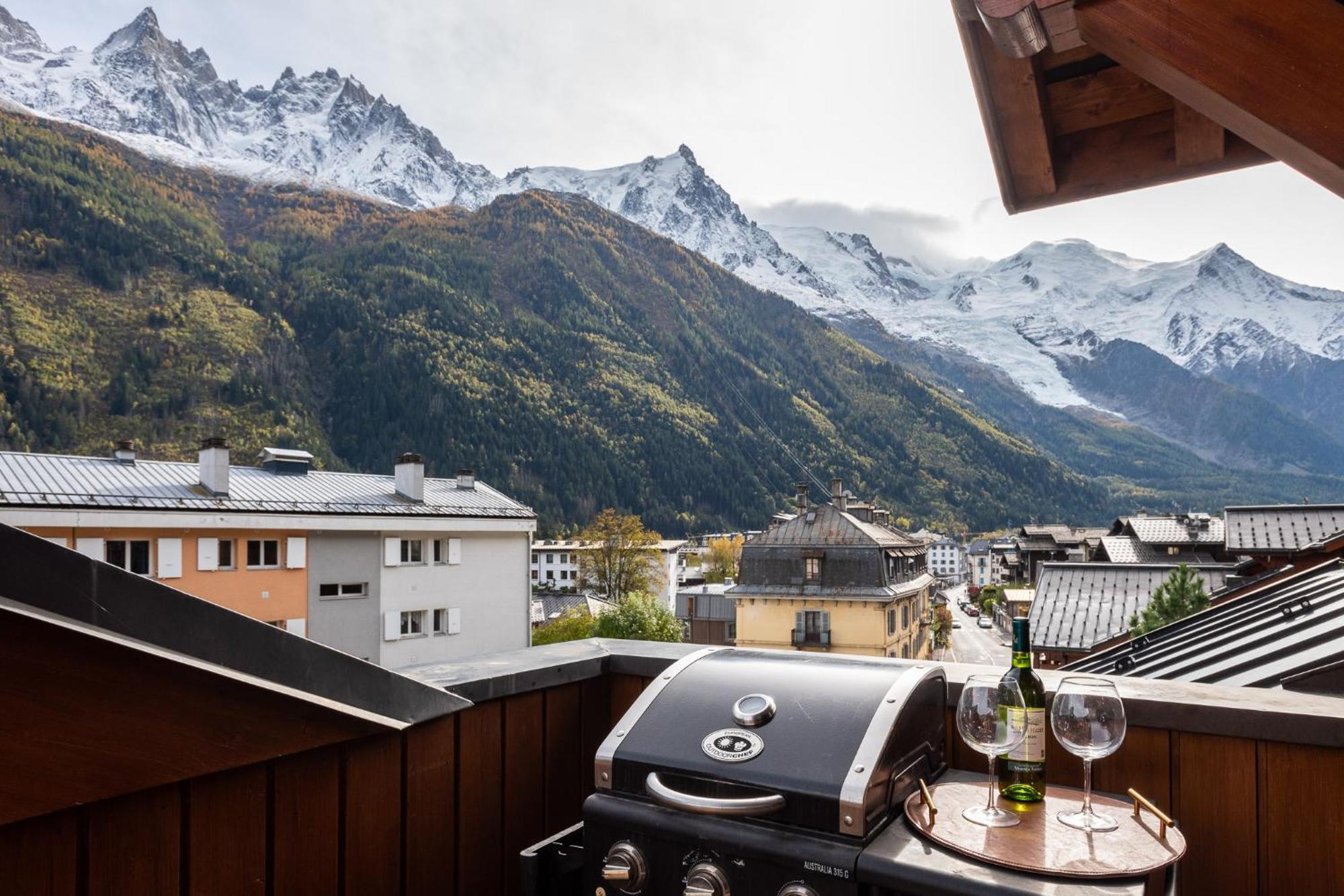 Apartment Longview - Alpes Travel - Central Chamonix - Sleeps 8 Buitenkant foto
